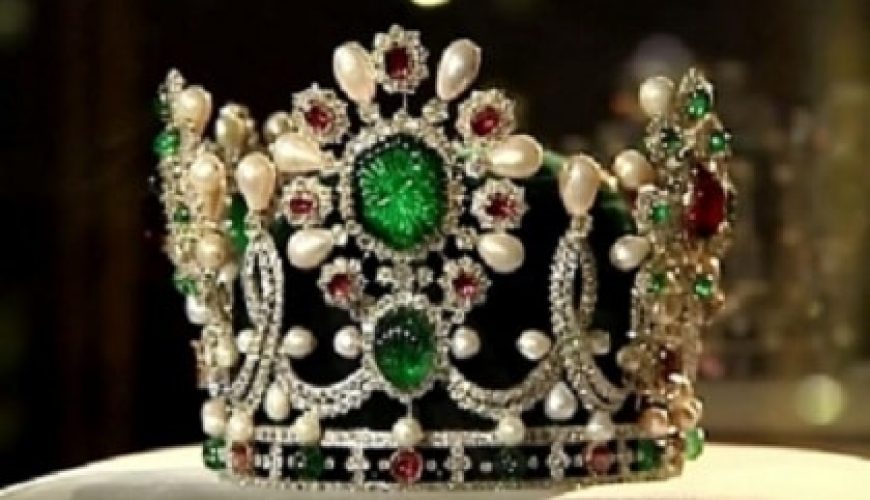 crown of Farah Diba