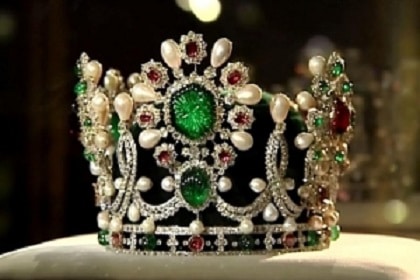 crown of Farah Diba