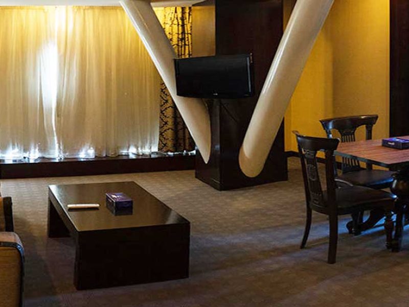 Suite at Chamran Hotel in Shiraz